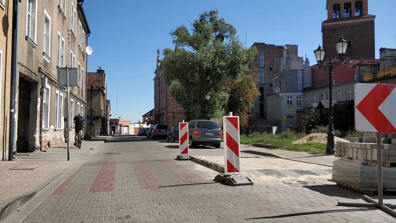 Wyniesione przejście ma zwiększyć bezpieczeństwo pieszych