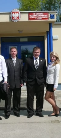 Maturzyści z II LO już po egzaminie z języka polskiego