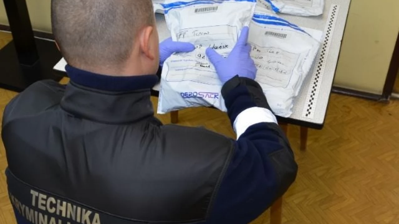 Amfetamina i marihuana w jednym z mieszkań - w sumie blisko kilogram narkotyków!