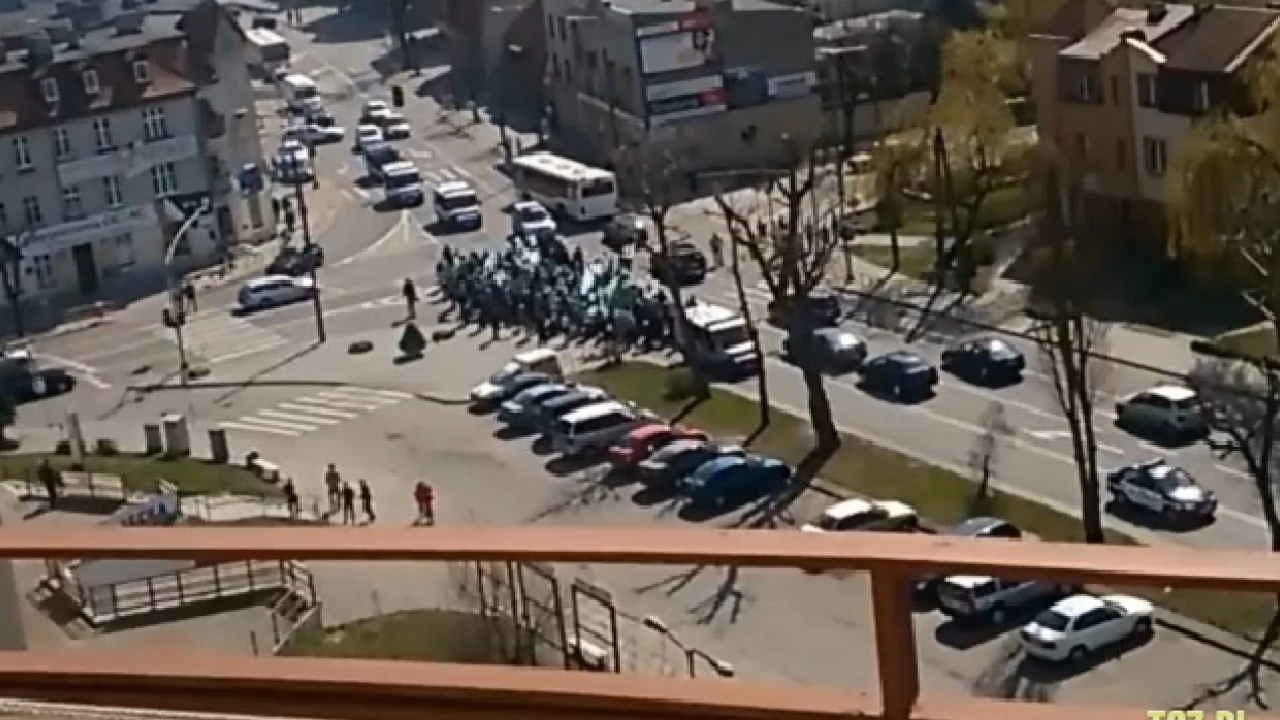 Po przemarszu kibiców Lechii będą konsekwencje wobec policji?