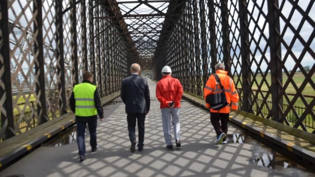 Plac budowy przekazany. Koniec z przechodzeniem przez most