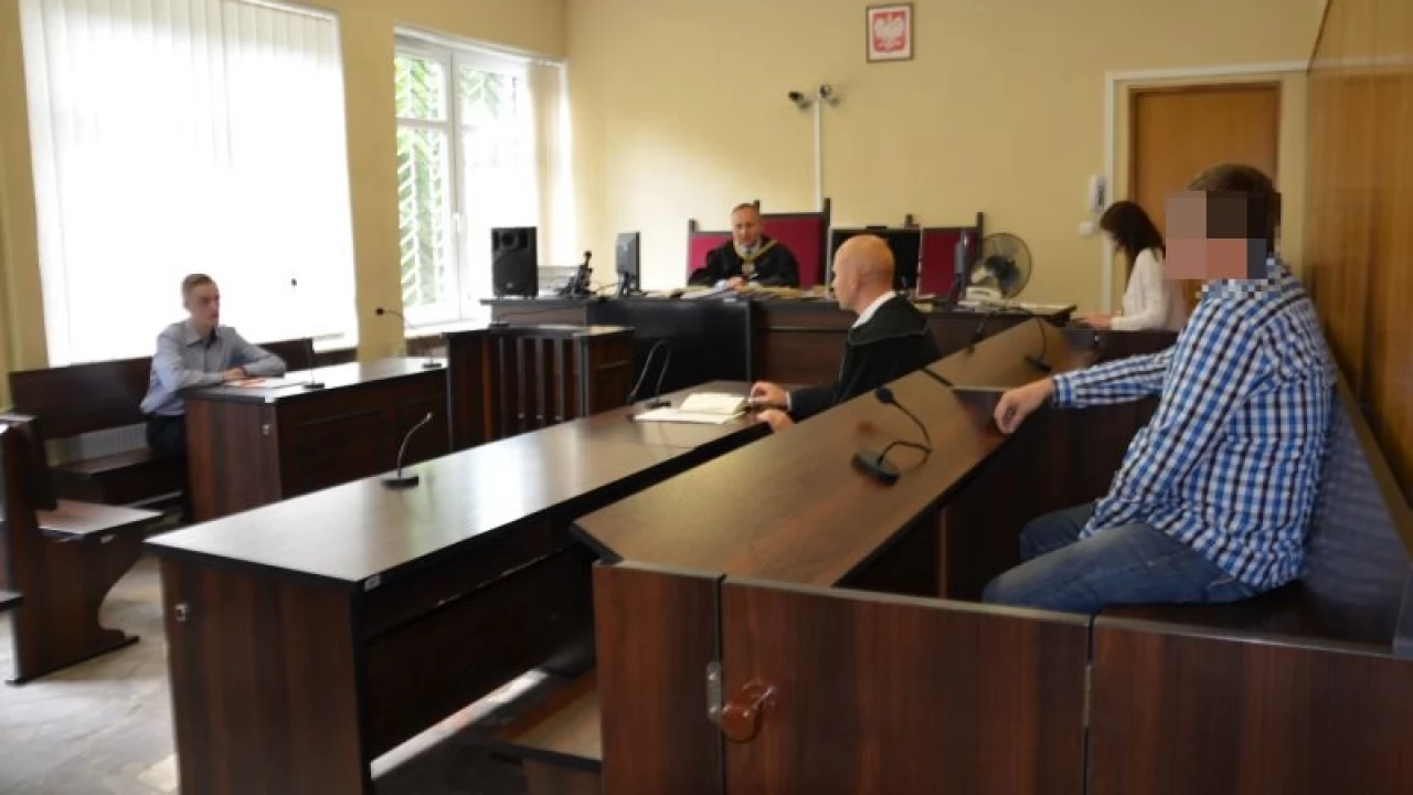 Potrącenie 19-latka na pasach. Właściciel motocykla nie przyznaje się do winy