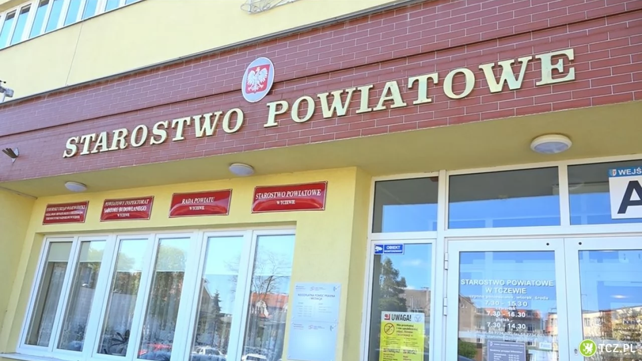 Na sesji Rady Powiatu o podwyżkach z kredytu