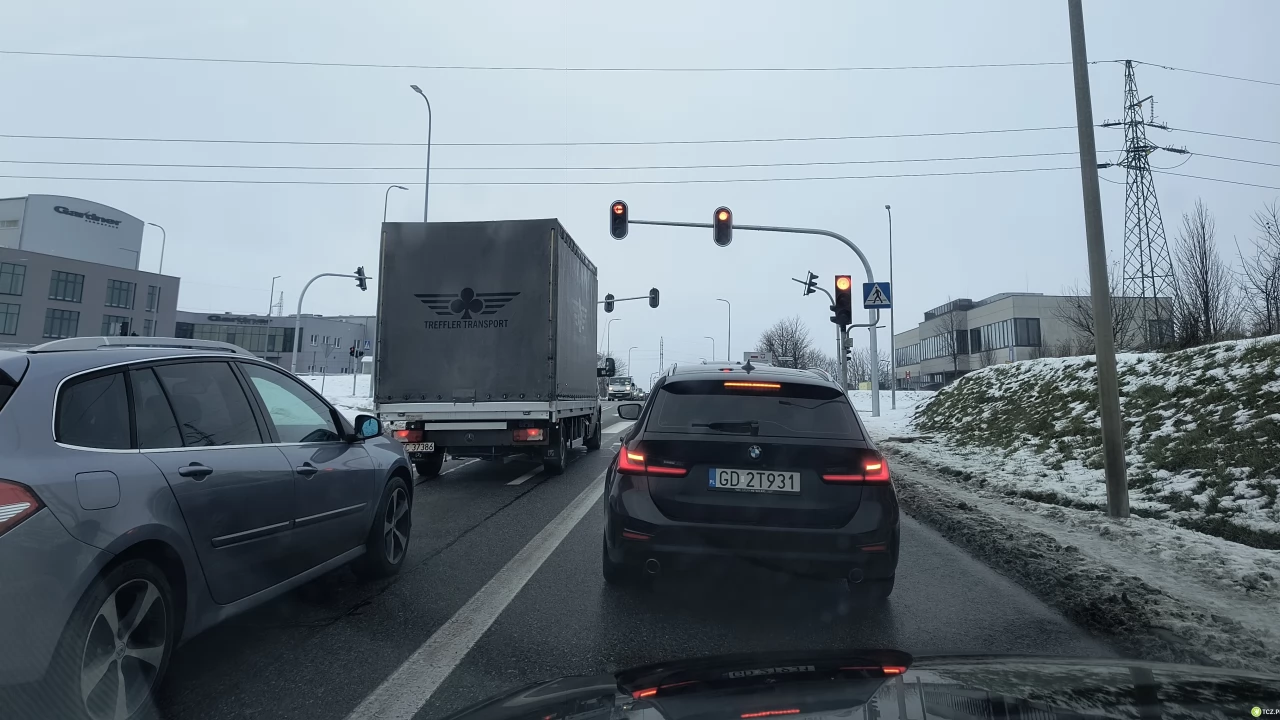 Zaczęły działać światła i... wszystko stanęło