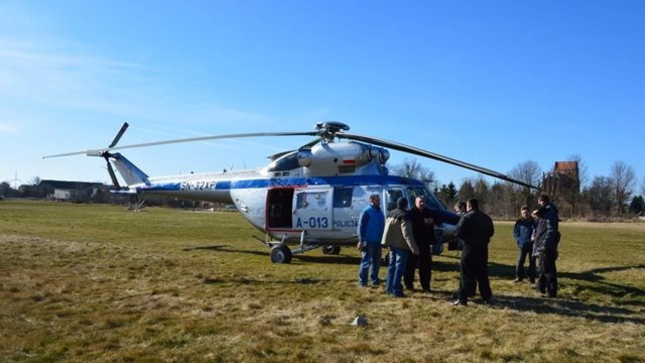 Policjanci przy użyciu śmigłowca poszukują zaginionego 48-latka