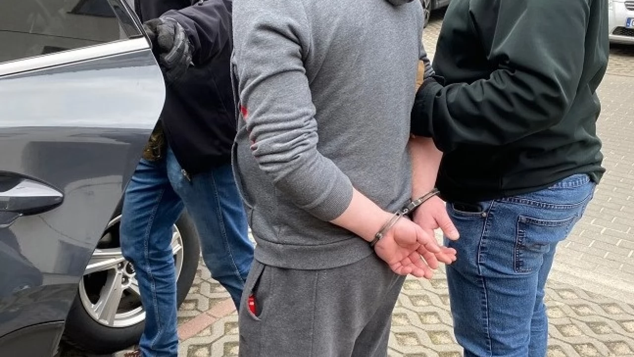 Poszukiwany za przestępstwa seksualne 46-latek w rękach kryminalnych [WIDEO]