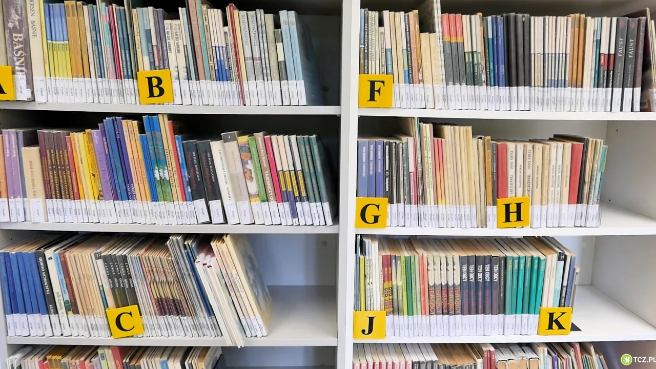 Biblioteka zaprasza - od dziś wolny dostęp do półek