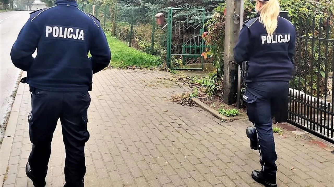 Dzielnicowy zatrzymał złodzieja, zanim pokrzywdzony zorientował się, że go okradziono