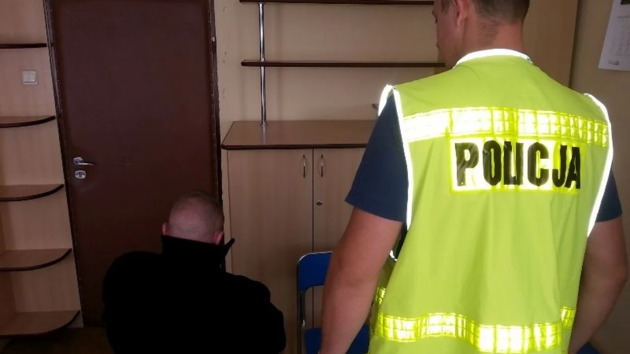 Ukrywał w mieszkaniu pół kilograma środków odurzających