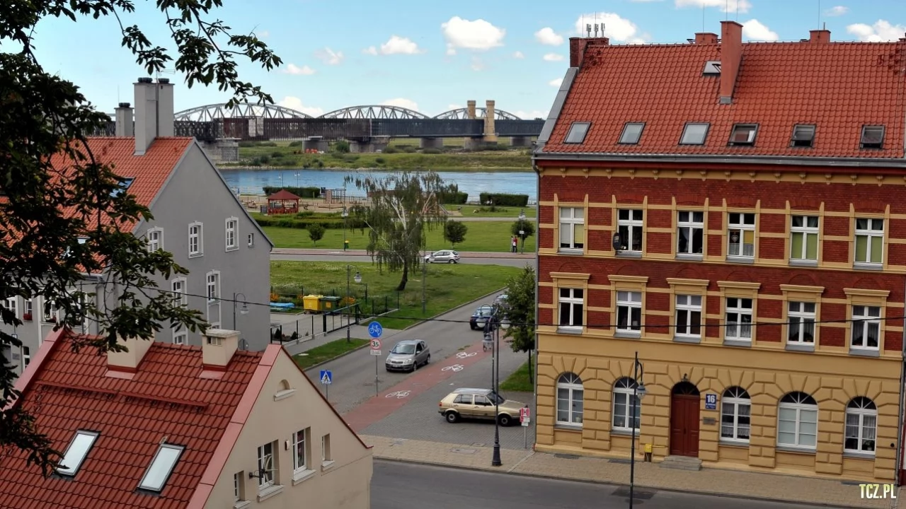 Ulica Zamkowa. Czy potrzebne są spowalniacze ruchu?