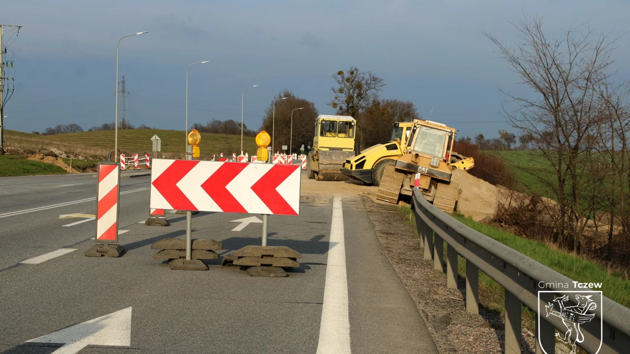 Budowa drogi do terenów przemysłowych w Swarożynie ruszyła