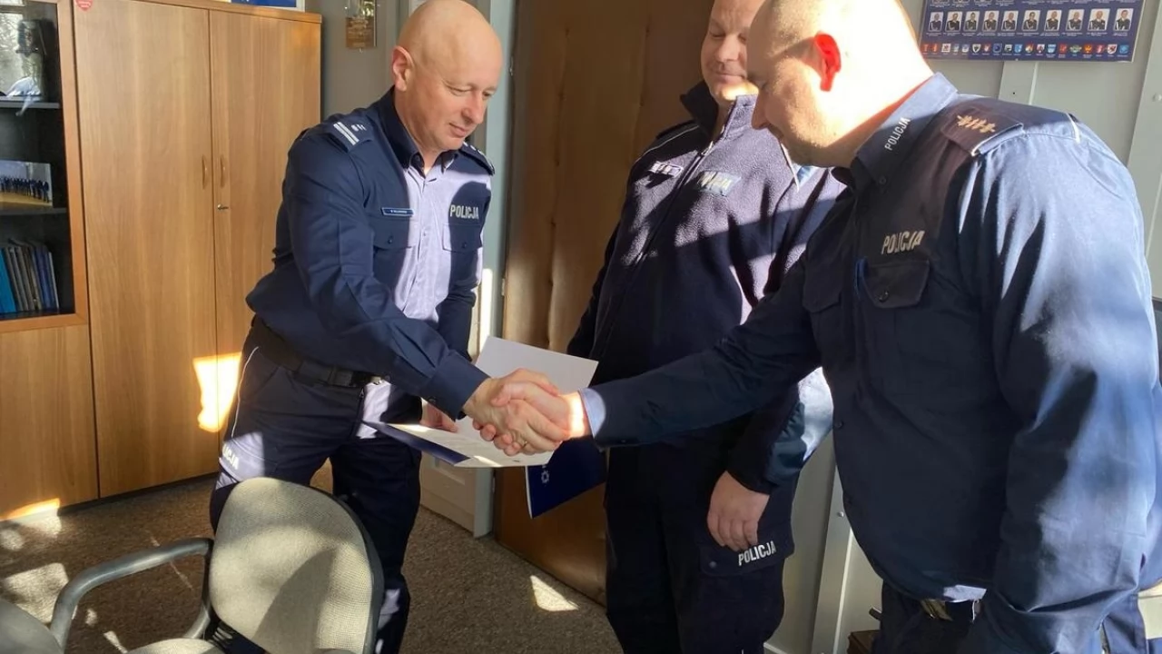 Listy gratulacyjne za pomoc na autostradzie