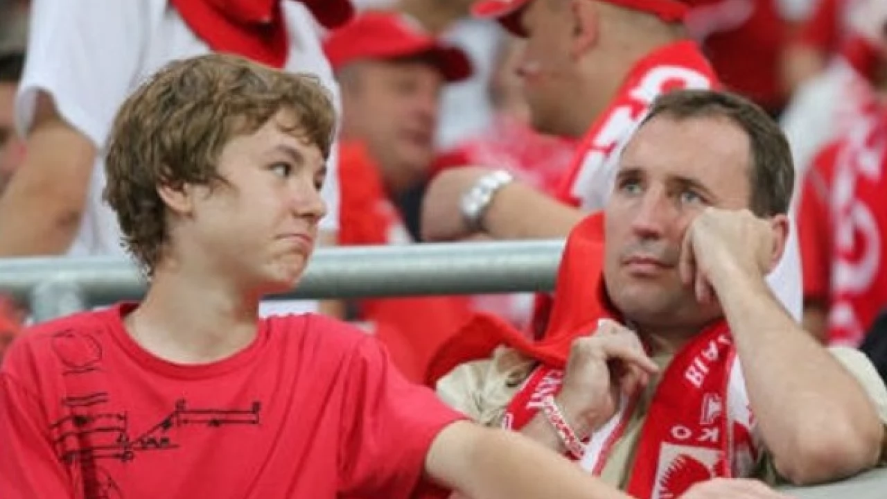 Euro 2012. Zdjęcie załamanego tczewianina obiegło świat