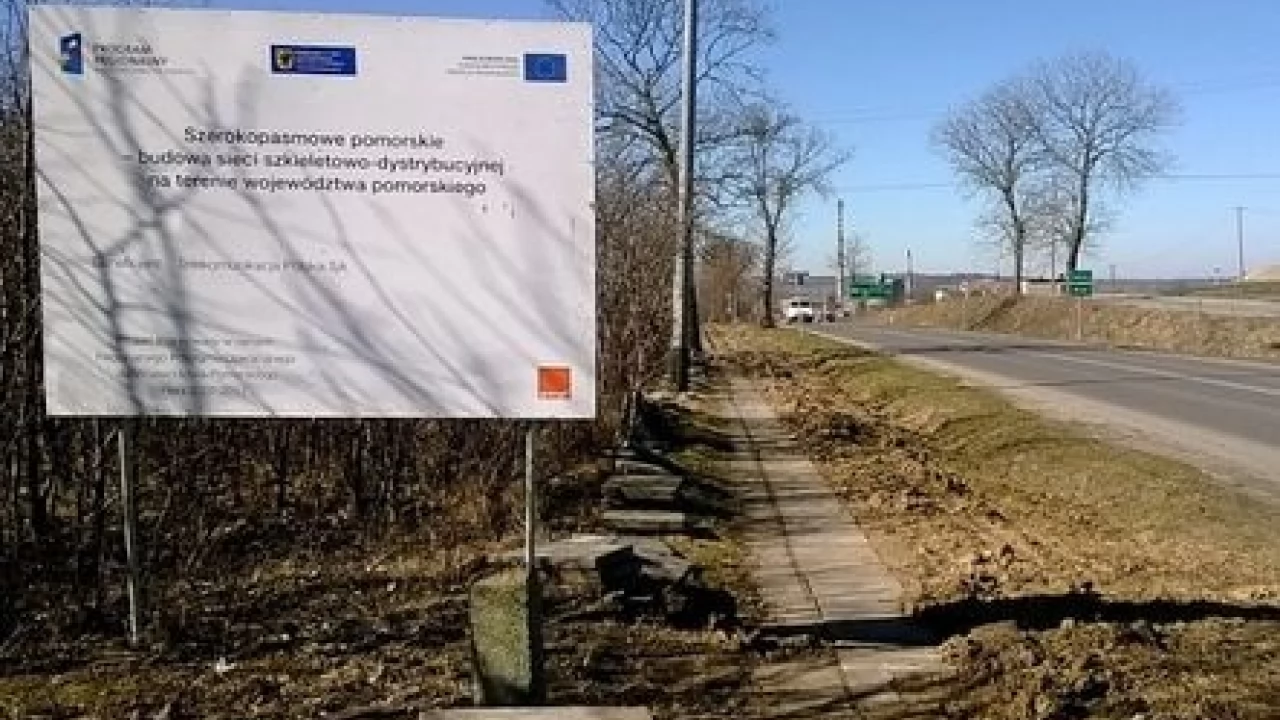 Gmina Pelplin. Trwa budowa sieci szerokopasmowej