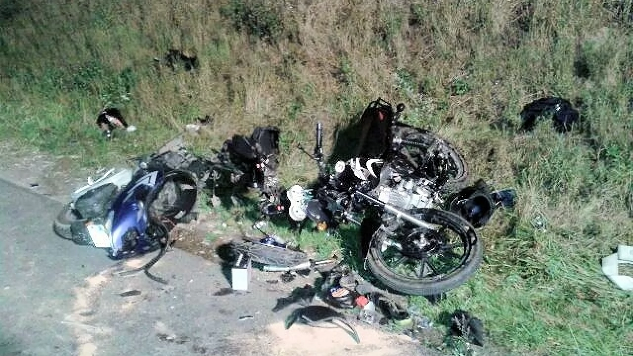 Wypadek! 3 osoby ranne. Z motorowerów nic nie zostało...