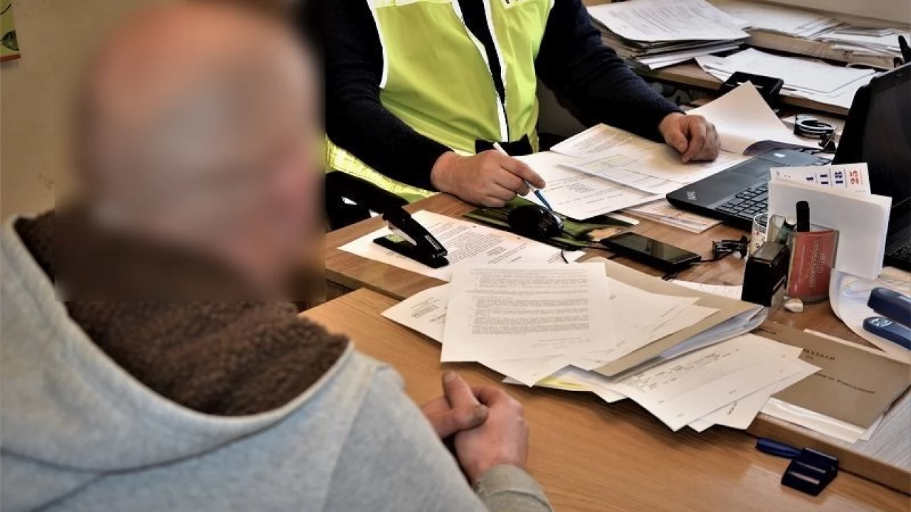 40-latek okradał własnego pracodawcę