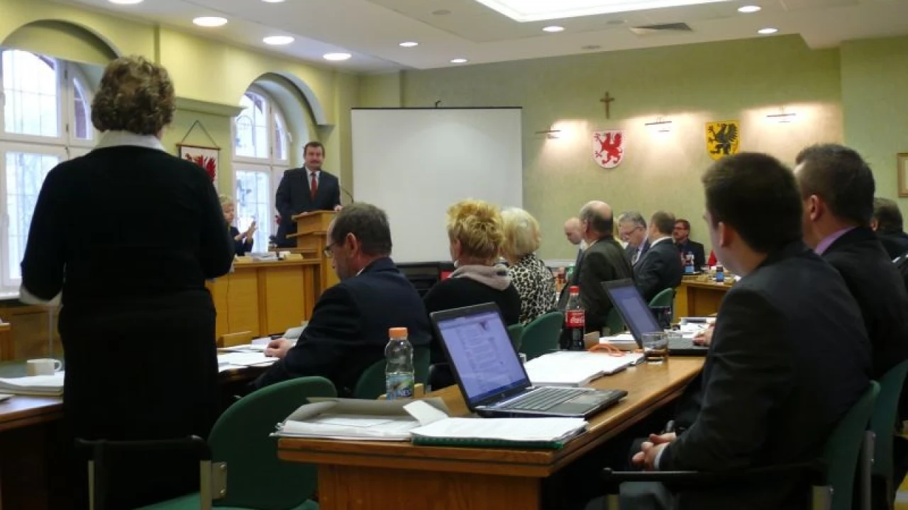 Radni nie głosowali w sprawie śmieci. Dlaczego?