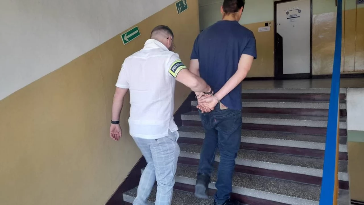 20-latek podał się za prokuratora. Jest podejrzany o wyłudzenie ponad 38 tys. zł