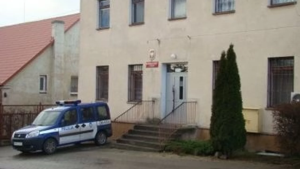Policjanci będą pracowali w komfortowych warunkach. Czekają na meble