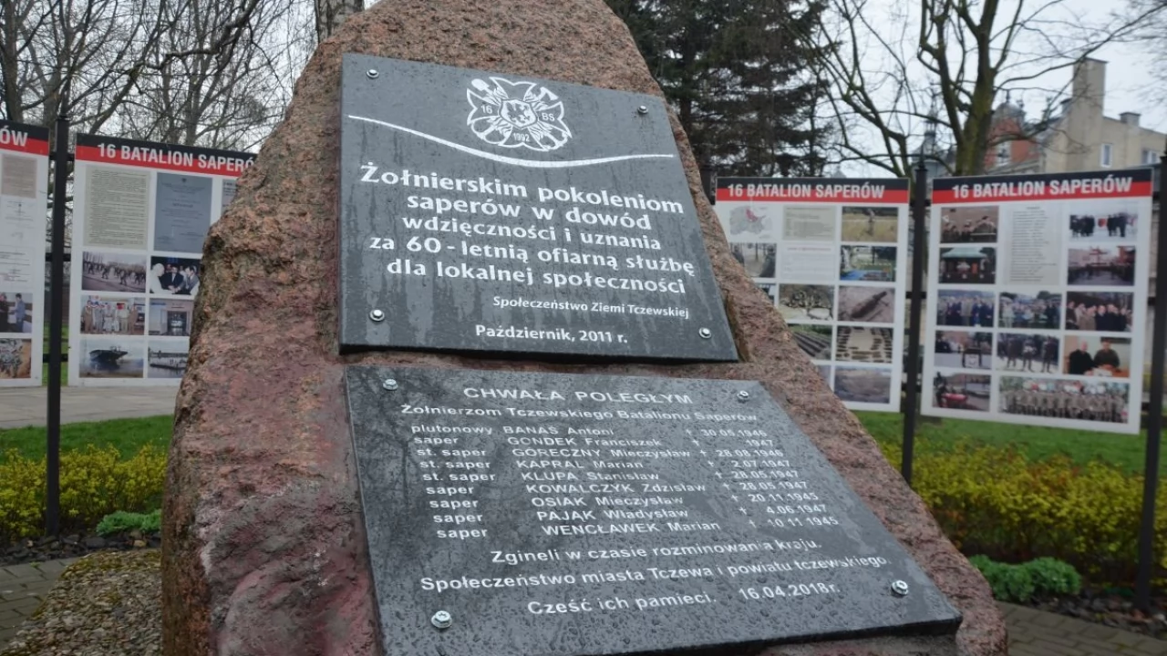 Saperzy, którzy zginęli przy rozminowywaniu Tczewa, upamiętnieni