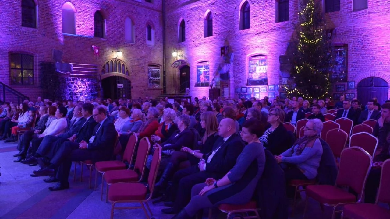 VIII Gminna Gala Wolontariatu w Gniewie - nagrodzili społeczników