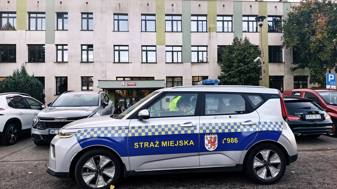 Wzmocnione środki bezpieczeństwa, jednak wiele dzieci nie poszło do szkół