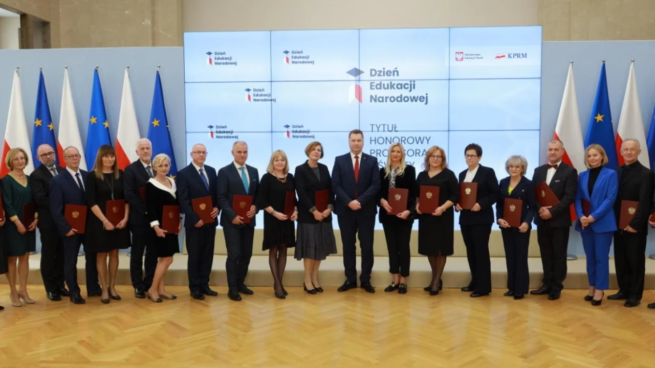 Dyrektor Zespołu Szkół Specjalnych w Tczewie Honorowym Profesorem Oświaty