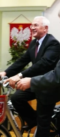 Jeden z rowerów otrzymał prezydent Zenon Odya - tu z Bernhardem Ensinkiem