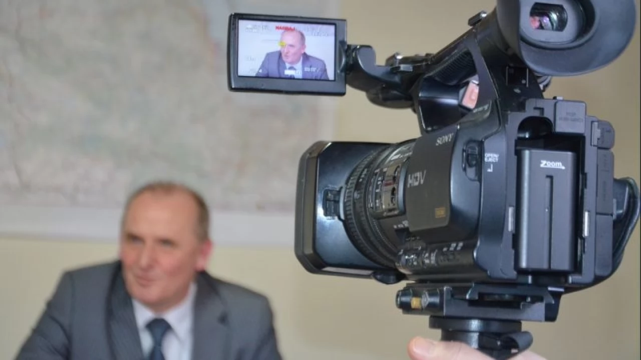 W resorcie infrastruktury o moście, znakach i DK91
