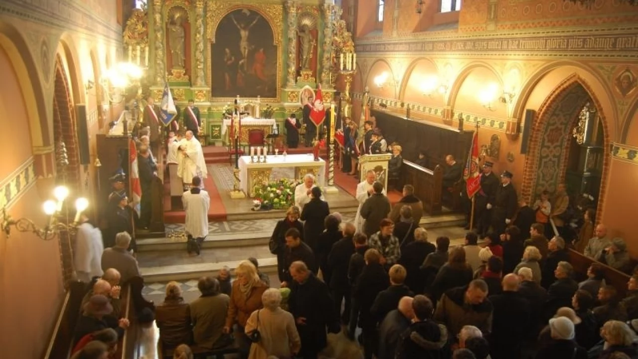 Z ambony ostrzegą seniorów przed oszustami