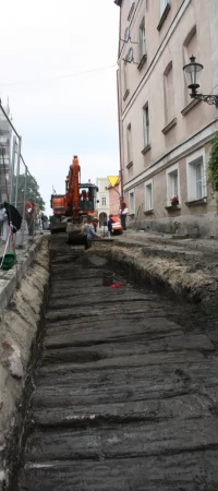 Nawierzchnia z dębu setki lat przeleżała pod ziemią