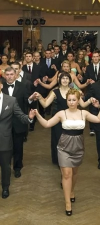 Tym razem poloneza maturzyści zatańczą na staromiejskich uliczkach