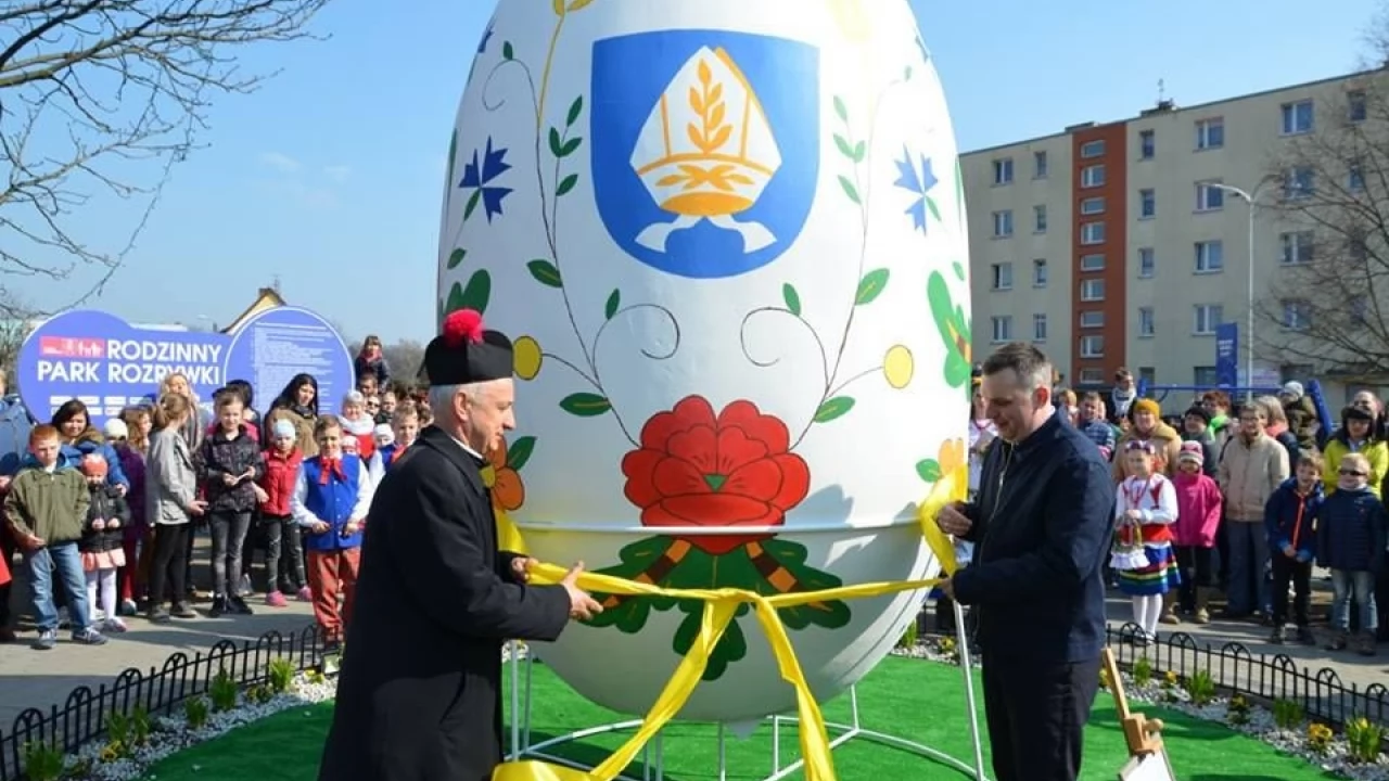 Z Największej Kociewskiej Pisanki w Polsce cieszyli się w Pelplinie