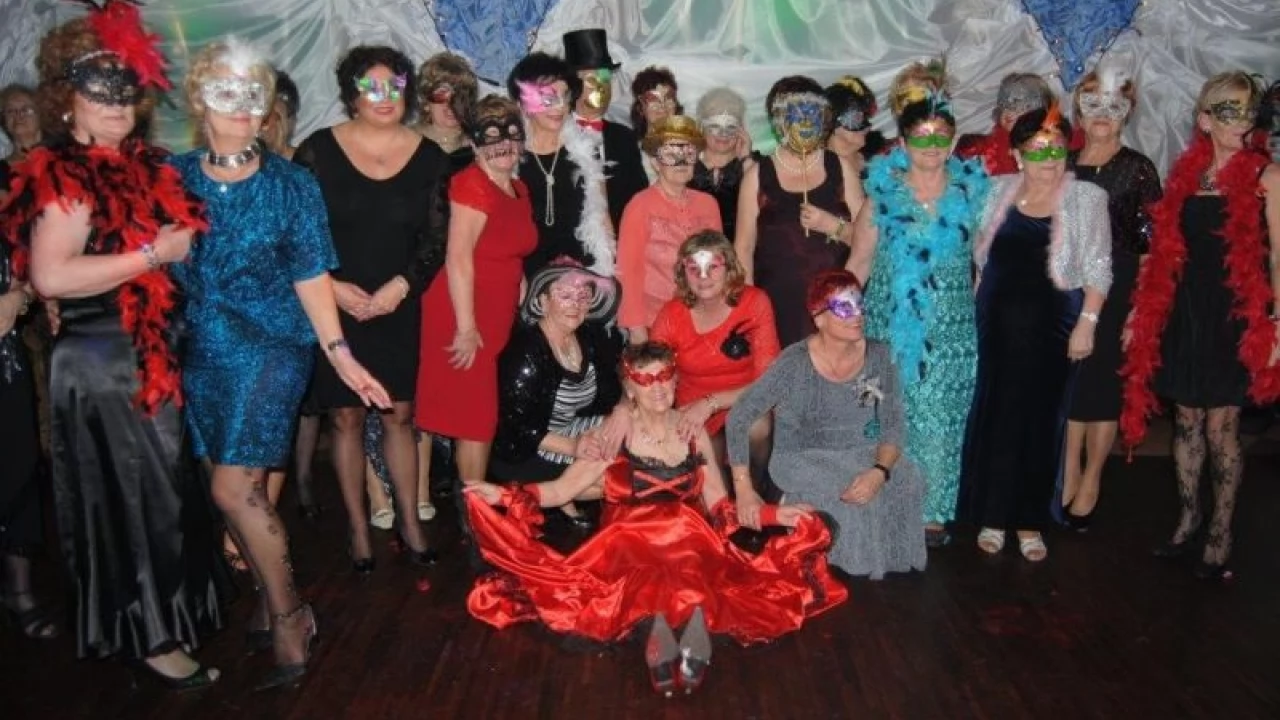 Seniorzy bawili się na balu sylwestrowym