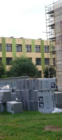W dwunastce trwa docieplanie ścian