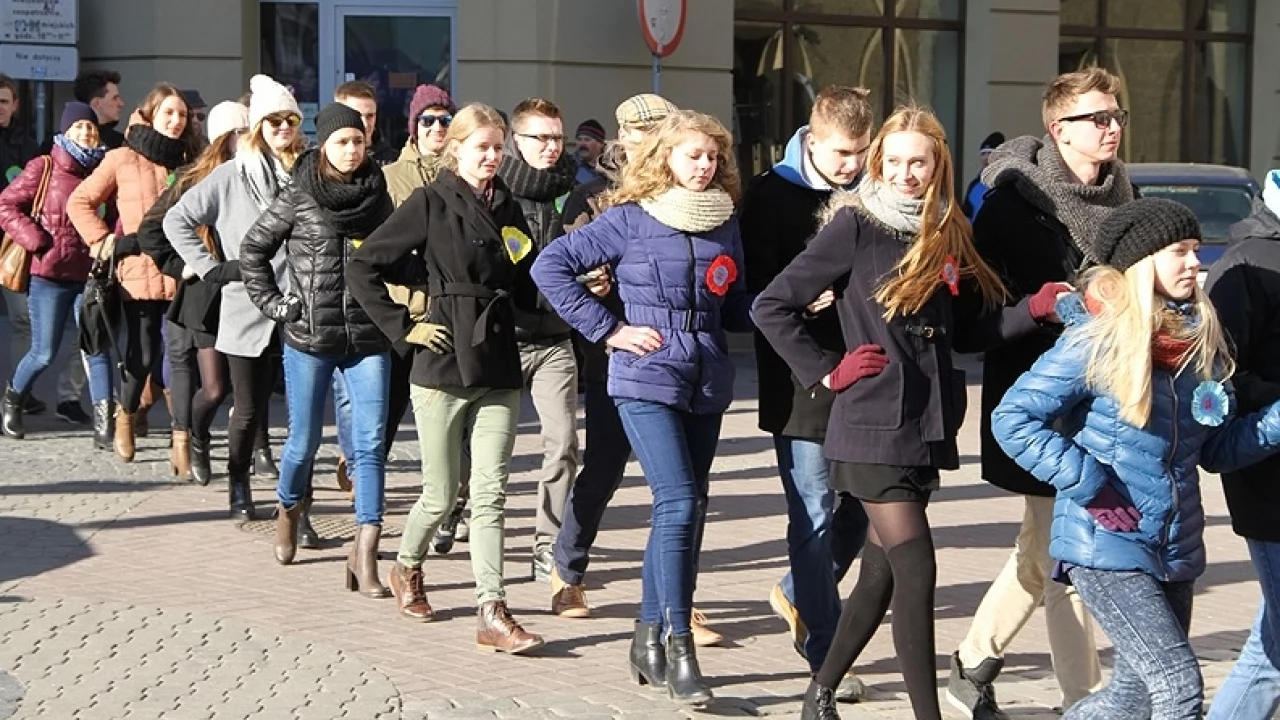 Polonezem na maturę. "Zazdroszczę wam młodości i tego, że wszystko jeszcze przed wami..."