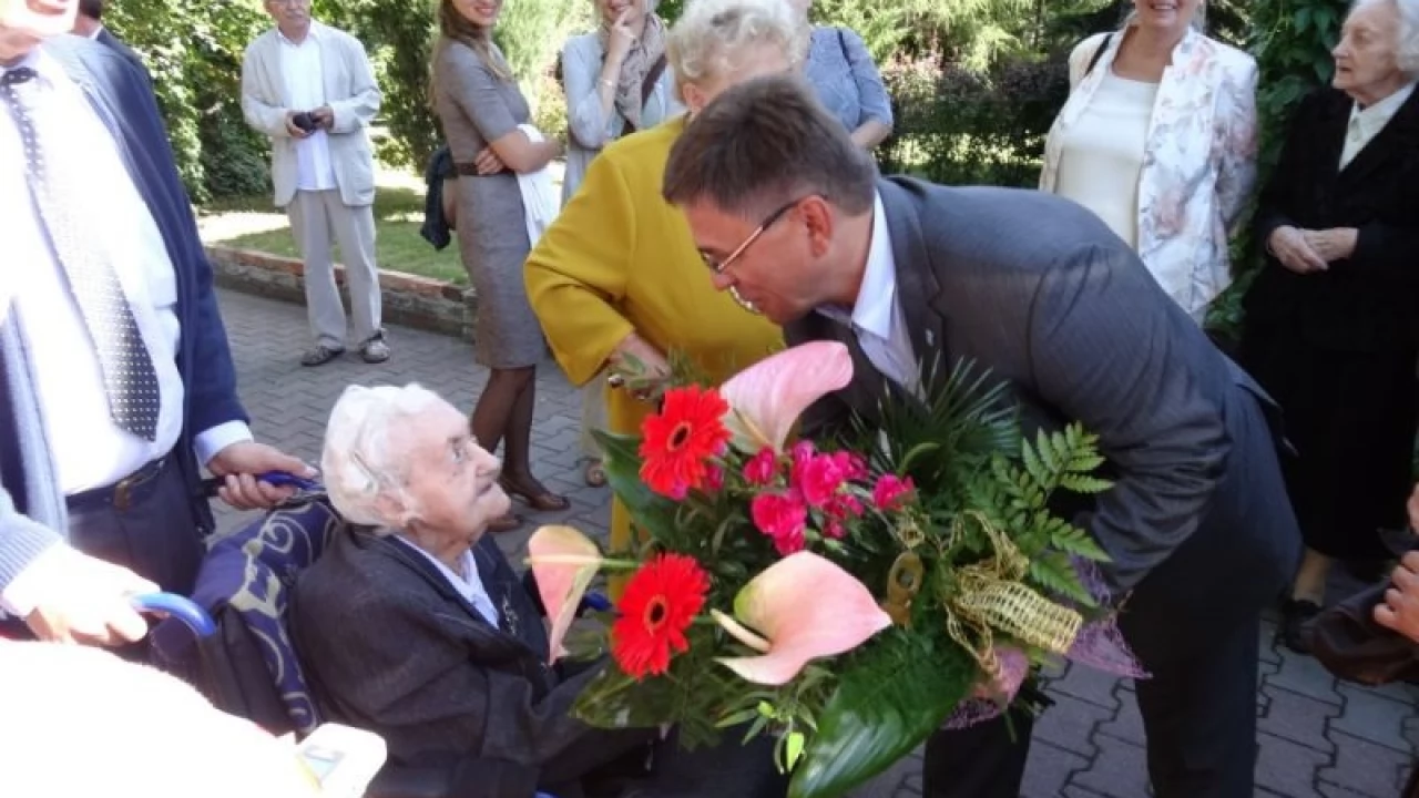 Sto lat to za mało - świętowała najstarsza mieszkanka gminy Gniew