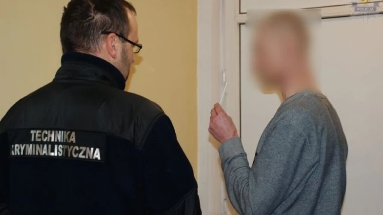 Napadł na 78-latka w jego własnym domu. Ukradł pieniądze i kurtki