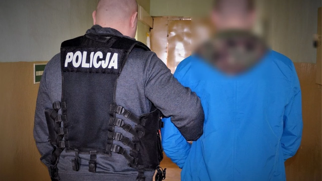 31-latek odpowie za kradzież paliwa i próbę wypłaty z kradzionej karty