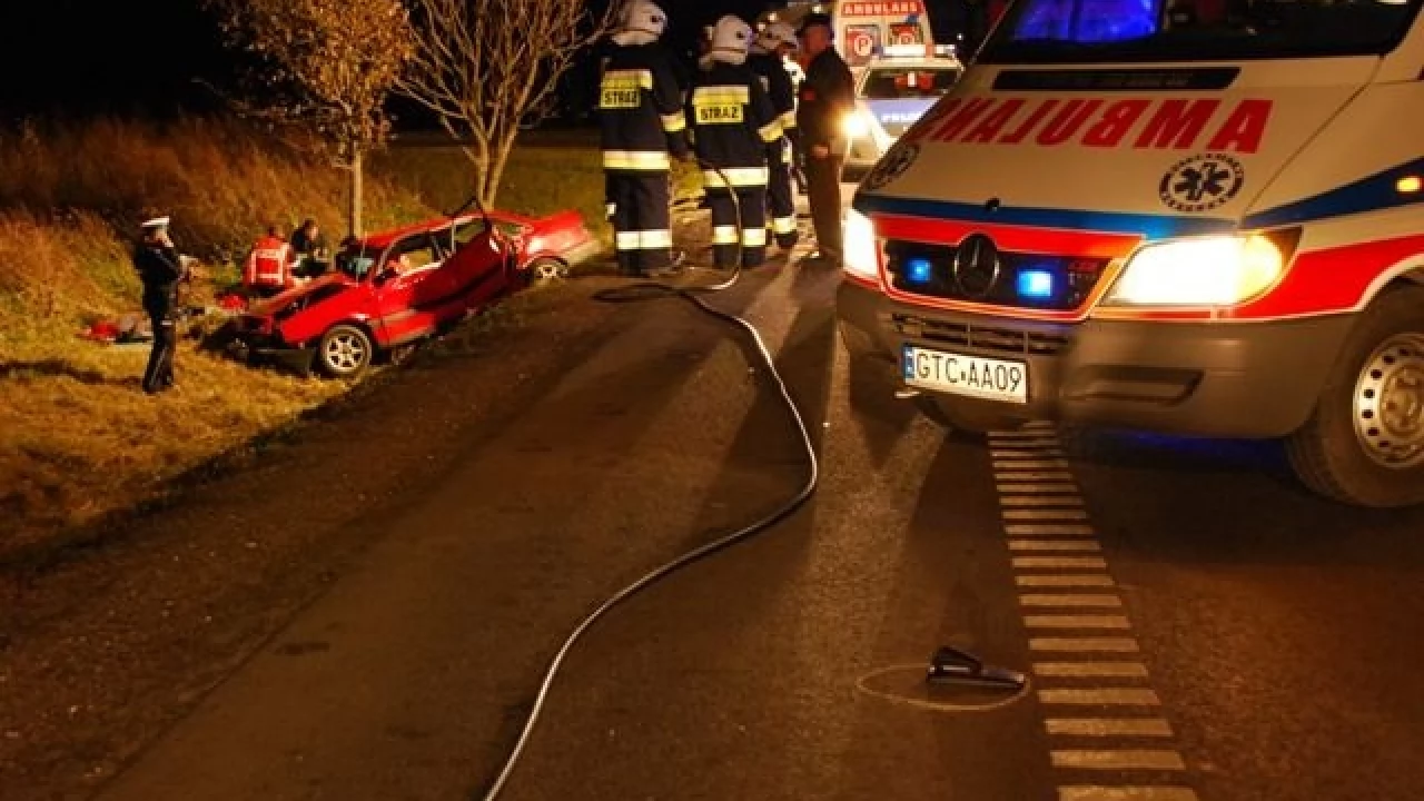 Po wypadku w Bałdowie nieprzejezdna "berlinka"