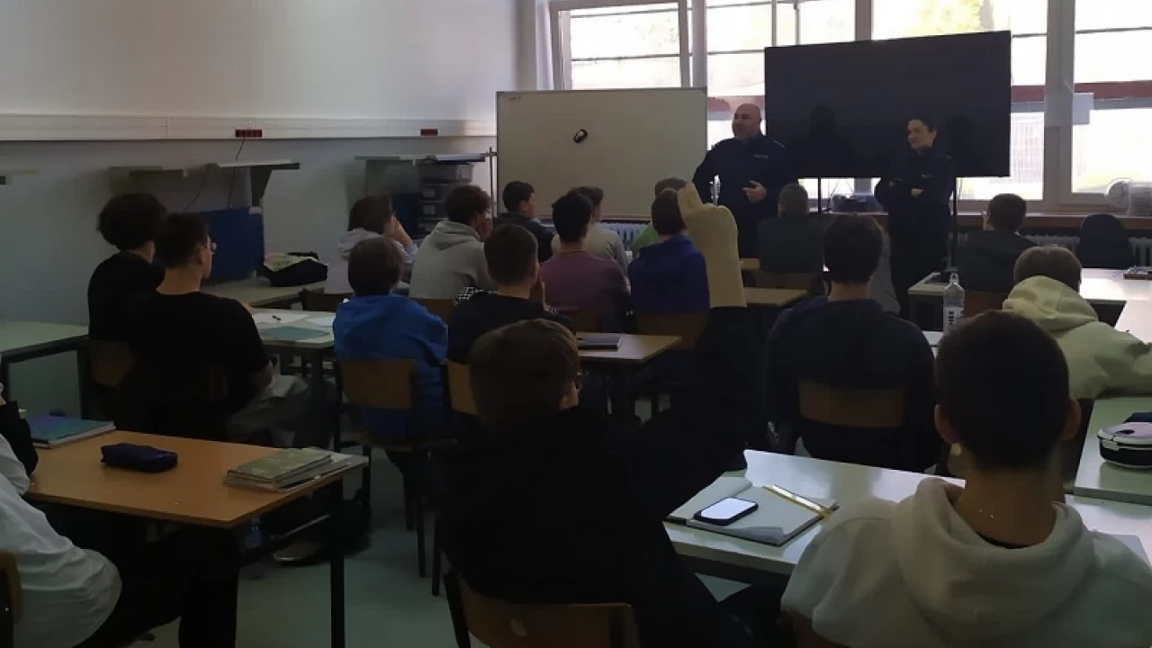 Policjanci przypomnieli młodym ludziom o odpowiedzialności karnej