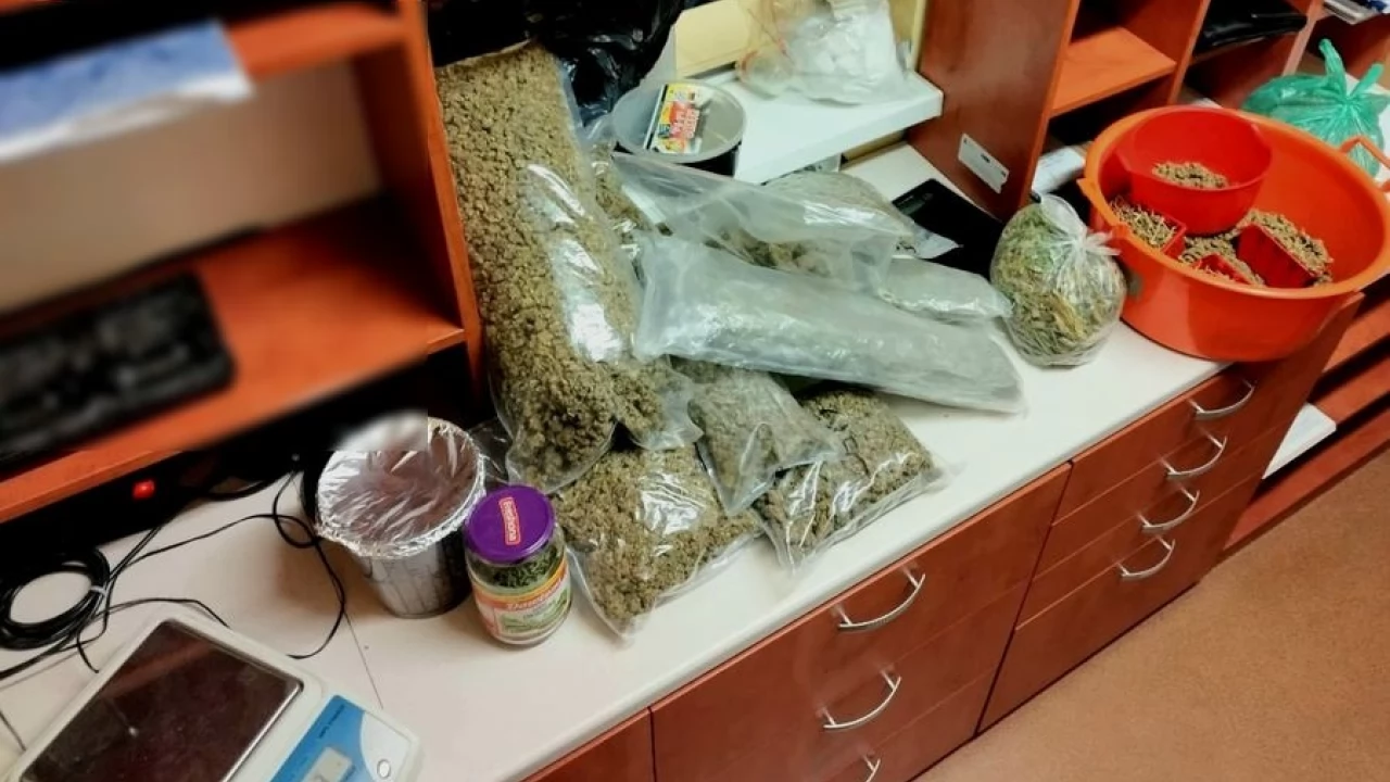 6 kg narkotyków nie trafi na rynek. Zatrzymani powiązani ze środowiskiem pseudokibiców