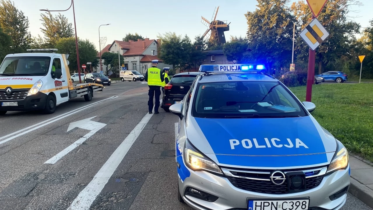 Wypadek na przejeździe - rowerzystka w szpitalu