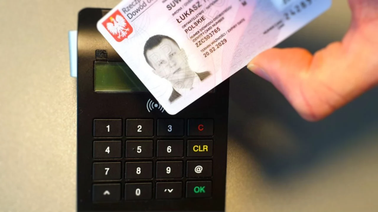 Ponad dwa miliony Polaków ma już e-dowód. A Ty kiedy złożysz wniosek o swój?