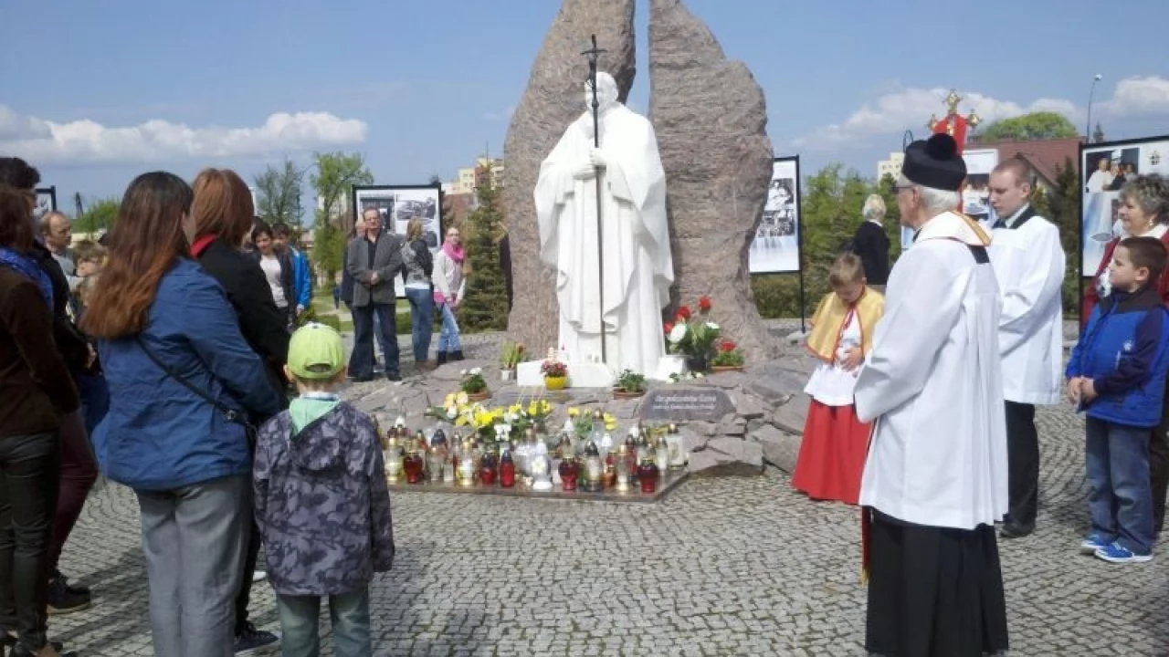 W Tczewie wierni modlili się do świętego Jana Pawła II