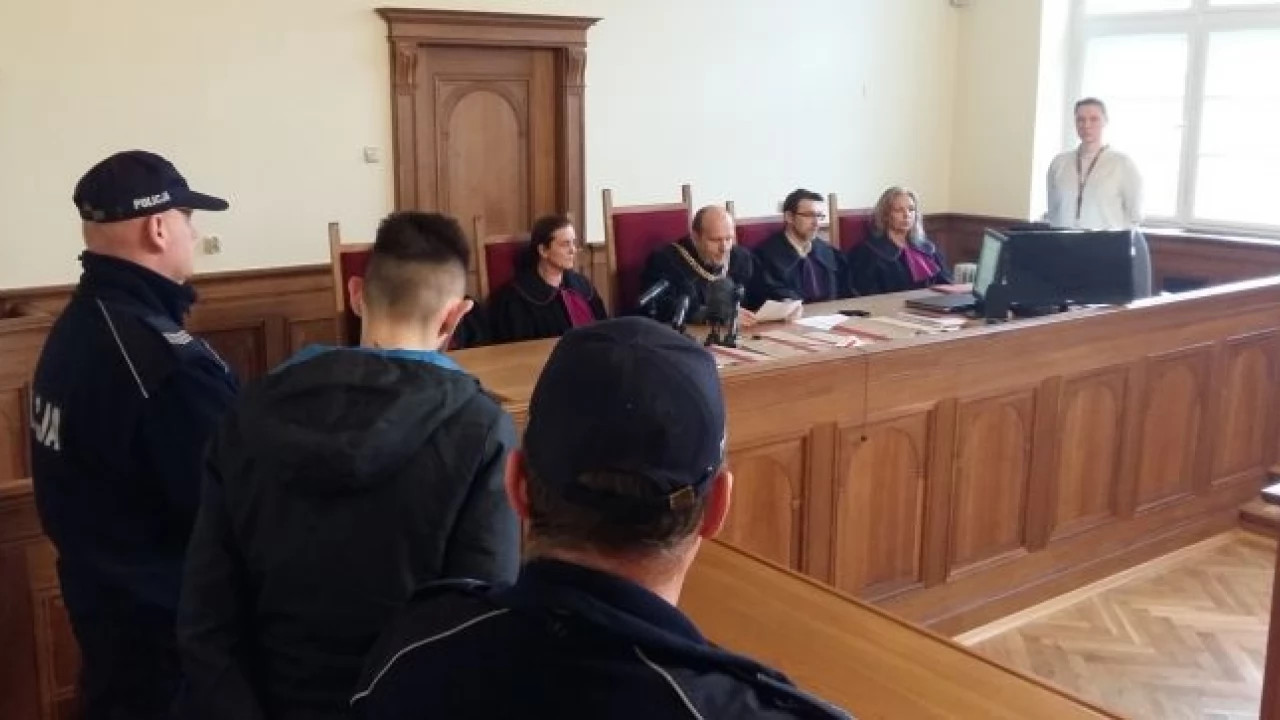 10 lat więzienia dla tczewskiego nożownika