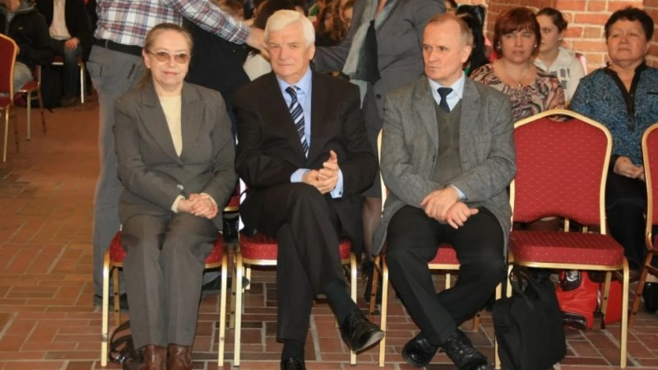 Europoseł Jan Kozłowski na debacie w Gniewie