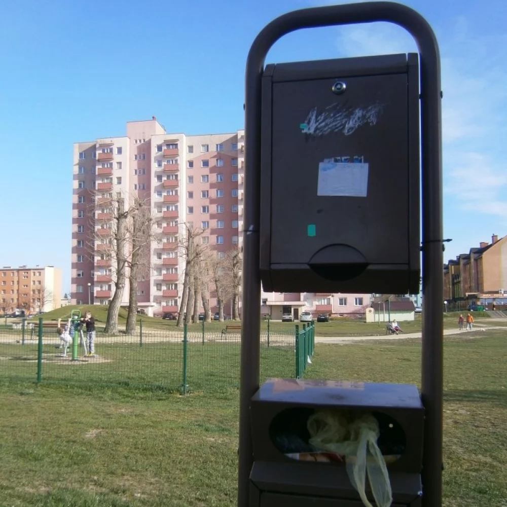 Jak co roku wiosną powraca problem psich nieczystości