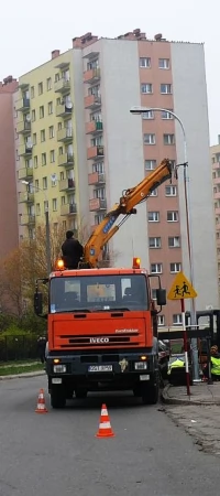 Na Jagiełły już stoją nowe słupy