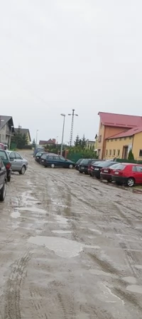 Mieszkańcy zwracają uwagę na zly stan drogi po każdym większym deszczu